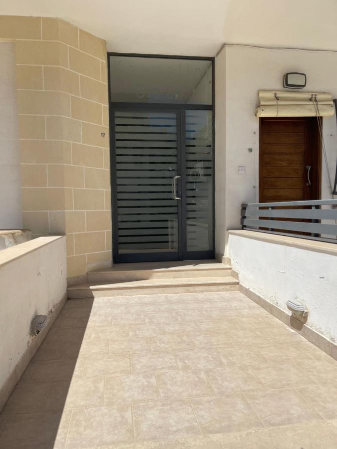 מליאהה Modern Apartment With Sea View מראה חיצוני תמונה